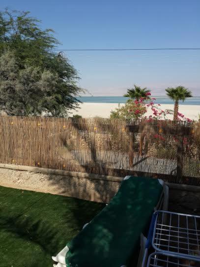 Ein Gedi Rooms Neve Zohar Buitenkant foto